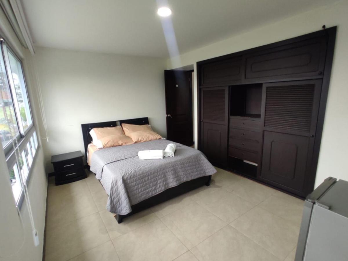 Habitacion Privada En Finca Turistica Hualcala La Mesa  Eksteriør bilde